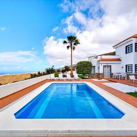 Apartmán With Private Pool Costa Adeje (Tenerife)